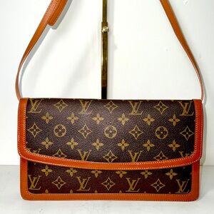 Authentic Louis Vuitton Dame Monogram bag
